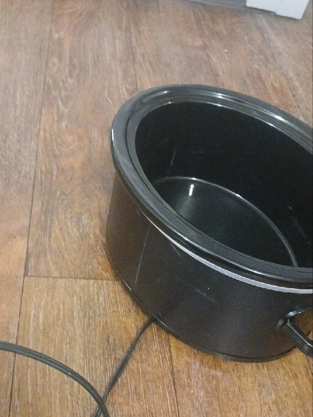 Crock-Pot 6 Quart Black Slow Cooker with Glass Lid